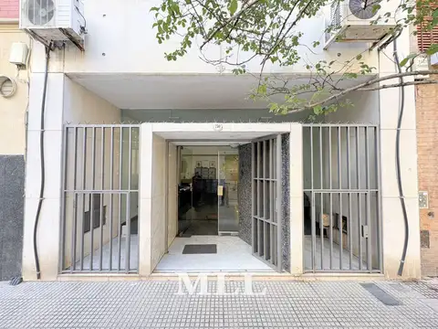 Pasaje del Carmen 750 . Av. Cordoba y Viamonte. Sup 63 m2. Oficina, Muy luminoso