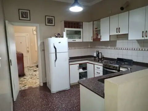 Casa 4 ambientes con 1 baño
