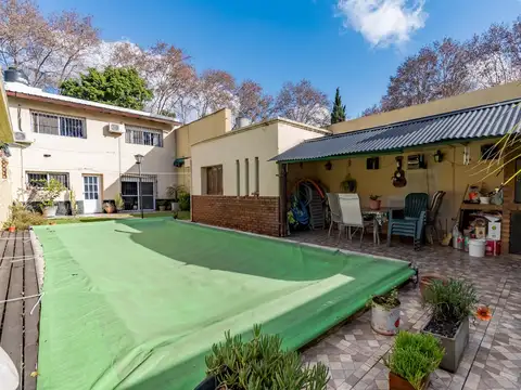 Casa en Venta con 1 cochera