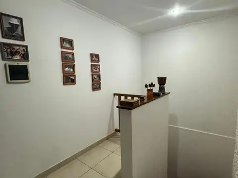VENTA AMPLIO DUPLEX MERLO NORTE