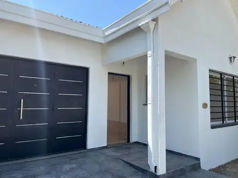 Casa en Venta en Adrogue, USD 175.000