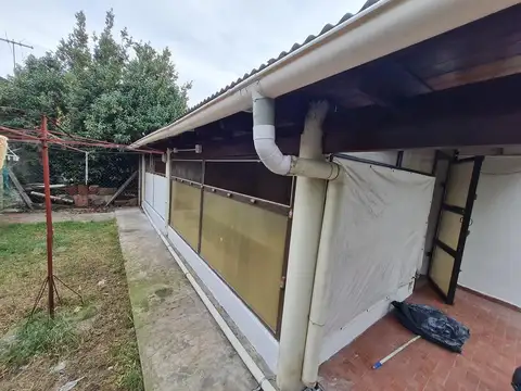 Casa 4 ambientes con 1 baño