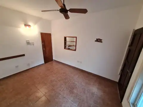 Venta casa. Los polvorines. 3 dormitorios