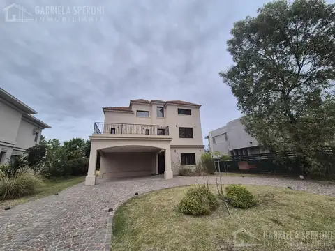 Casa 5 ambientes VENTA Saint Thomas Canning