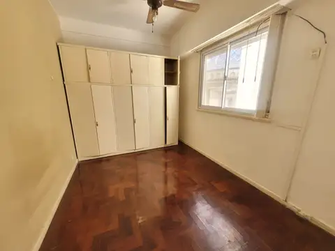 Avenida Belgrano 1100, Piso 5