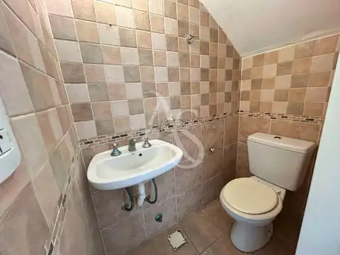 Casa en Alquiler con 1 cochera
