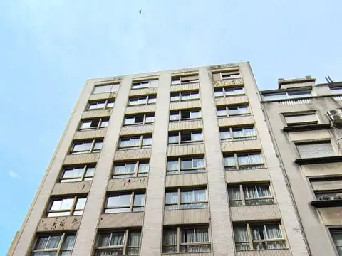 Marcelo Torcuato De Alvear 800