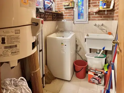 Casa 5 ambientes con 3 baños