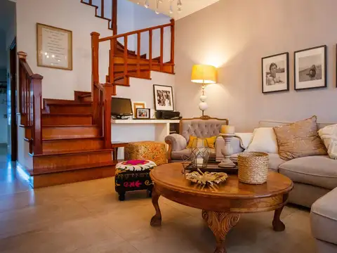 Toribio de Luzuriaga al 800, Hurlingham