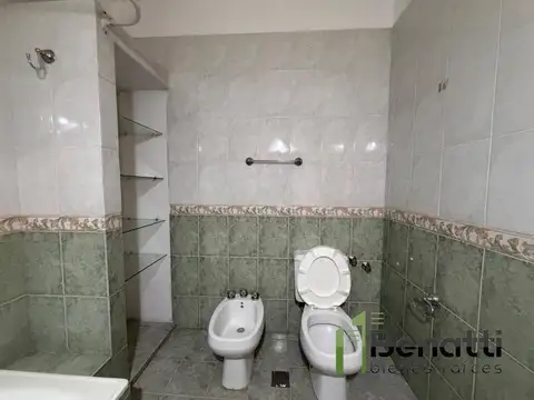 Casa en Alquiler con 1 cochera