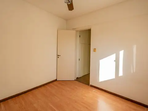 Depto 2 Ambientes  Alquiler en Barracas  Luminoso