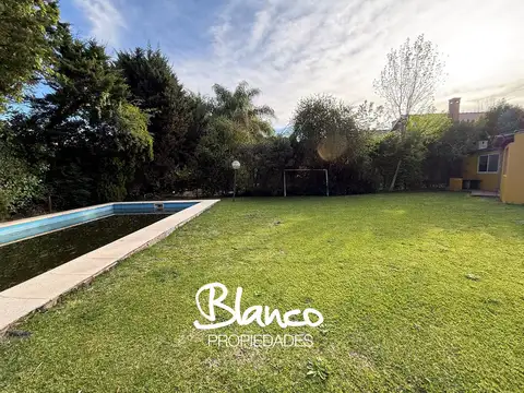 Casa en Venta con 1 cochera
