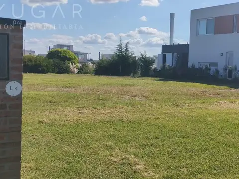 Terreno en Venta 20  mts Frente