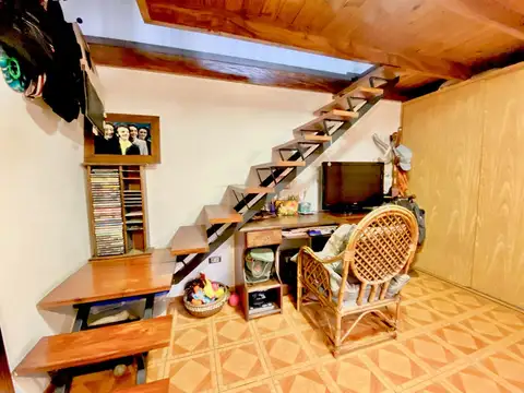 Depto Tipo Casa en Venta al Este