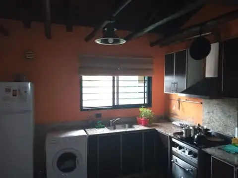 Casa  en Venta en Quilmes,  G.B.A. Zona Sur - SVN0999_LP585206_1