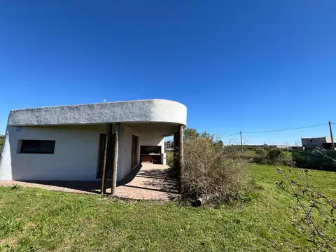 CASA 2 AMBIENTES EN FUNES TOWN - AMPLIO TERRENO DE 860 M2
