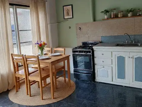 Depto Tipo Casa 2 ambientes con 1 baño