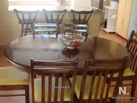 Casa en venta, a pocos metros del mar.