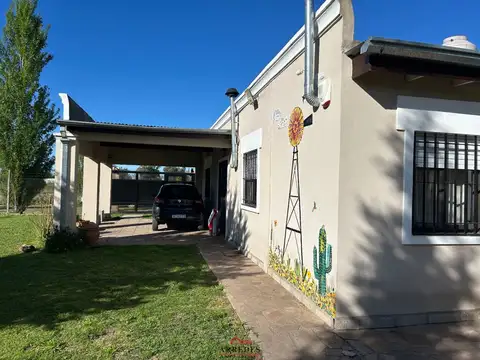 Casa 3 ambientes con 1 baño