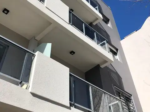 Departamento en Venta en Adrogue, USD 135.000