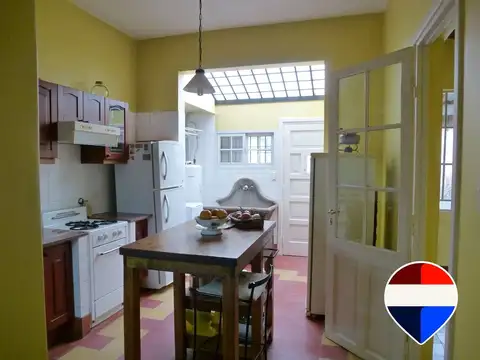 Casa DOS LOTES  oportunidad potencial constructivo
