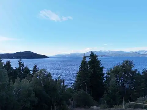 Monoambiente con Jardin y Vista al Lago  - km 6