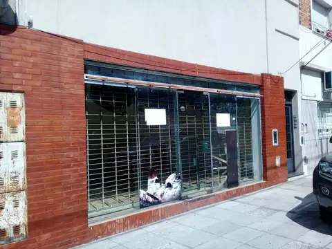 EXCELENTE LOCAL DE 7 X 8