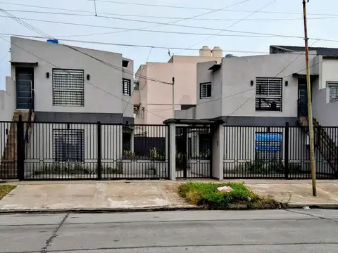 ALQUILER PH 2 AMBIENTES COCHERA MORON SIN EXPENSAS