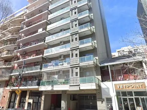 1 AMB. AMPLIO. PLACARD.BALCÓN.PARRILLA PROPIA.VISTA ABIERTA. LUMINOSO.AIRE ACONDICIONADO. CONTRAFRENTE