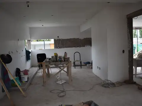 CASA EN VENTA, B° LAR DE VIEYTES 3 - LUJAN DE CUYO