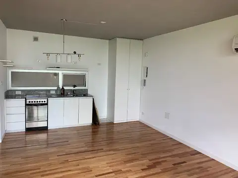 Quesada 1500, Piso 4