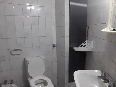 Eugenio De Burzaco 633 , Piso 1