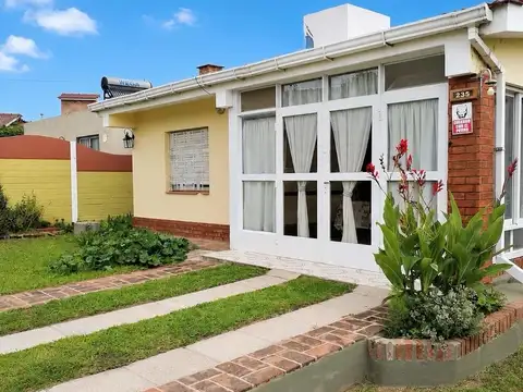 Casa 5 ambientes con 2 baños