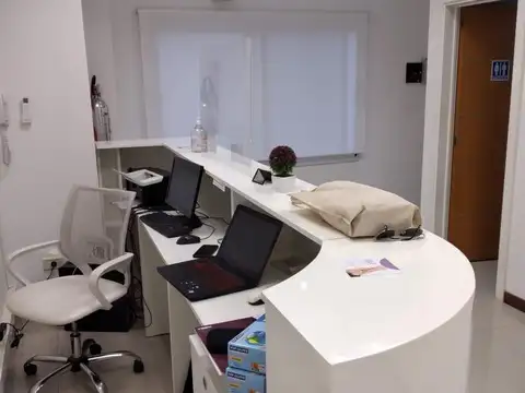Oficina 3 ambientes con 1 baño