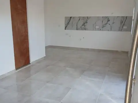 Depto Tipo Casa en Venta con 1 cocheras