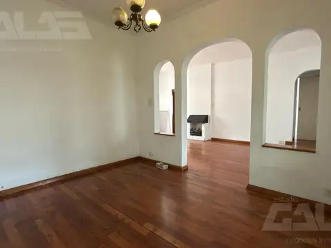 Depto Tipo Casa en Venta con 1 cocheras