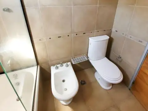 Departamento 4 ambientes con 2 baños