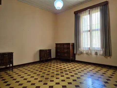 CASA EN VENTA EN CHASCOMUS CON PATIO