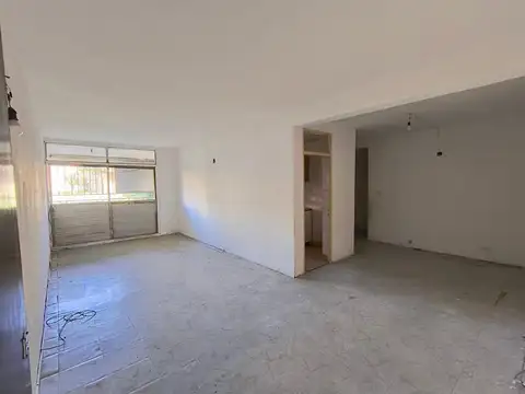 Alquiler Departamento 2 dormitorios con Balcon en PB