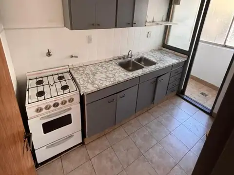 Departamento en Alquiler en Coghlan, $ 850.000