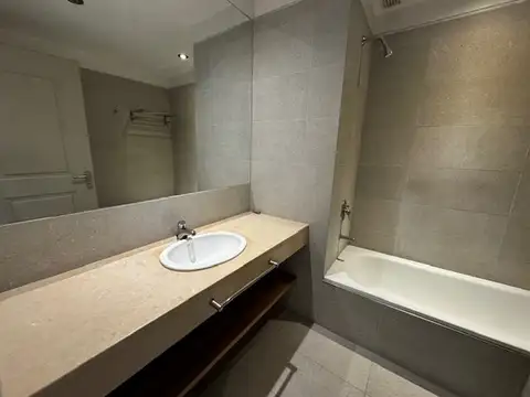 Departamento en Alquiler con 1 cocheras