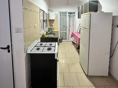 Casa Principal c/ 2 viviendas en Barrio Blanc-Artalaz