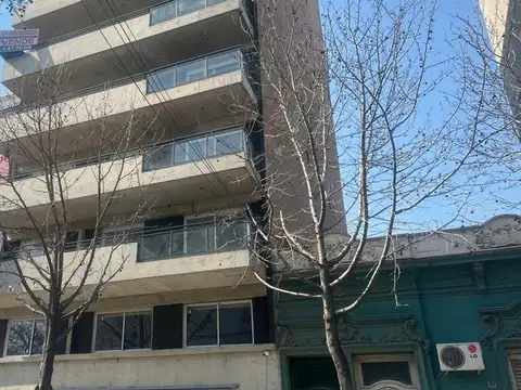 Venta  monoambiente divisible c/patio a estrenar