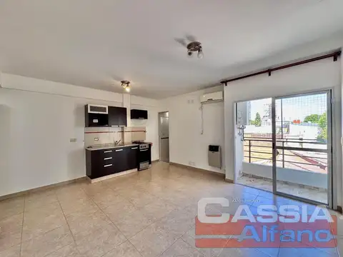 Departamento en Alquiler con 1 cochera