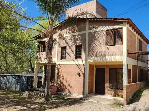 Casa 12 ambientes con 8 baños