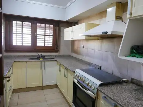 Casa en Venta en General Roca, USD 298.000