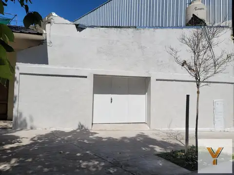 Depósito en venta -200 metros -Villa luro.
