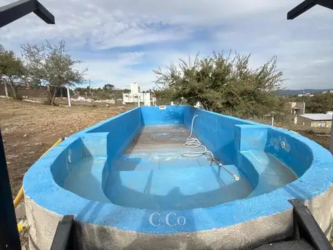 Venta Casa De 2 Dormitorios Y Piscina Con Vista A Las Sierras – Villa Santa Cruz Del Lago