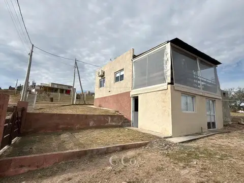 Casa 4 ambientes con 1 baño