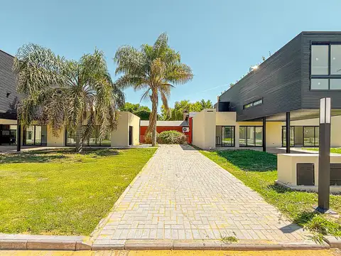 Casa en Venta en Funes, USD 260.000